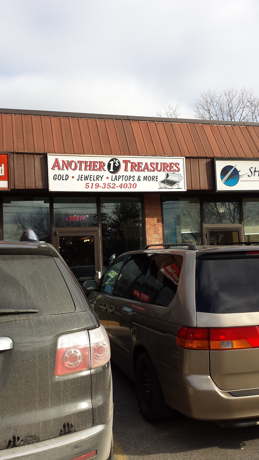 Another 1 s Treasures | 170 McNaughton Ave W, Chatham, ON N7L 1R4, Canada | Phone: (519) 352-4030