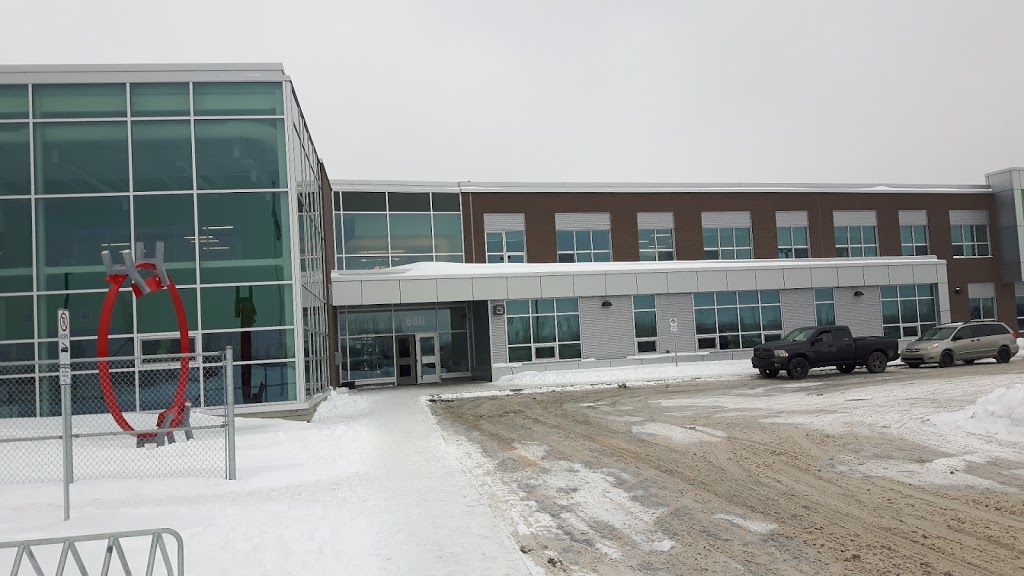 New West School | Laval, QC H7A 3K1, Canada | Phone: (450) 662-7000