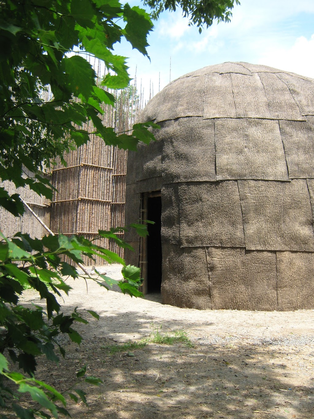 National Longhouse Ekionkiestha  | 15, Place de la Rencontre, Wendake, QC G0A 4V0, Canada | Phone: (418) 847-2222