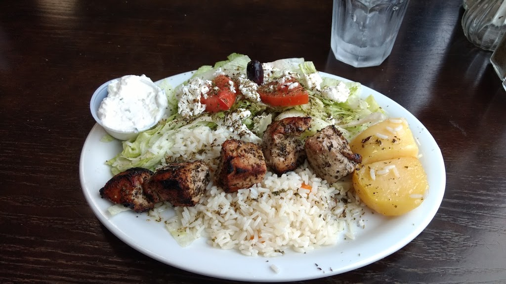 Greek Village Bar And Grill | 1 - 730 Danforth Ave, Toronto, ON M4J 1L5, Canada | Phone: (416) 792-4244