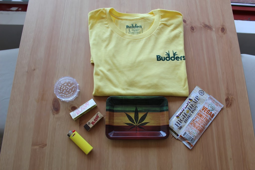 Budders Cannabis | 3466 Dundas St W, York, ON M6S 2P3, Canada | Phone: (416) 763-2833