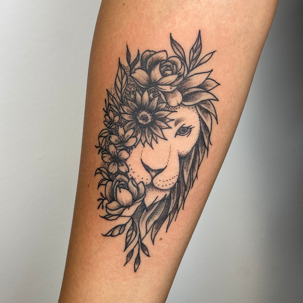 LEOPOLIS INK TATTOO STUDIO | 3337 Bathurst St Unit 1, North York, ON M6A 2B7, Canada | Phone: (647) 450-2021