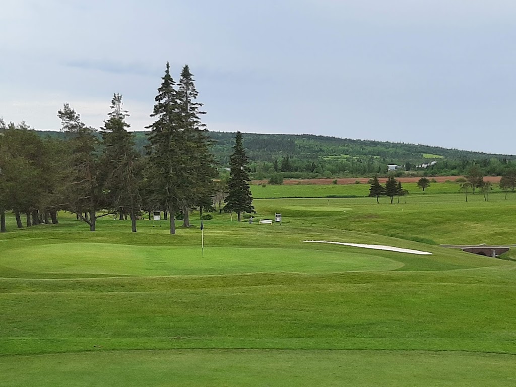 Sackville Golf & Country Club | 42 Fairfield Rd, Sackville, NB E4L 2X8, Canada | Phone: (506) 536-3437