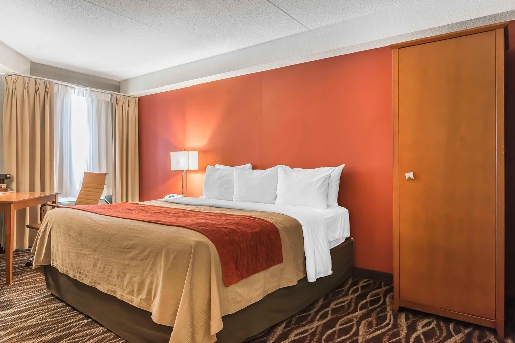 Comfort Inn | 605 Bloor St W, Oshawa, ON L1J 5Y6, Canada | Phone: (905) 434-5000