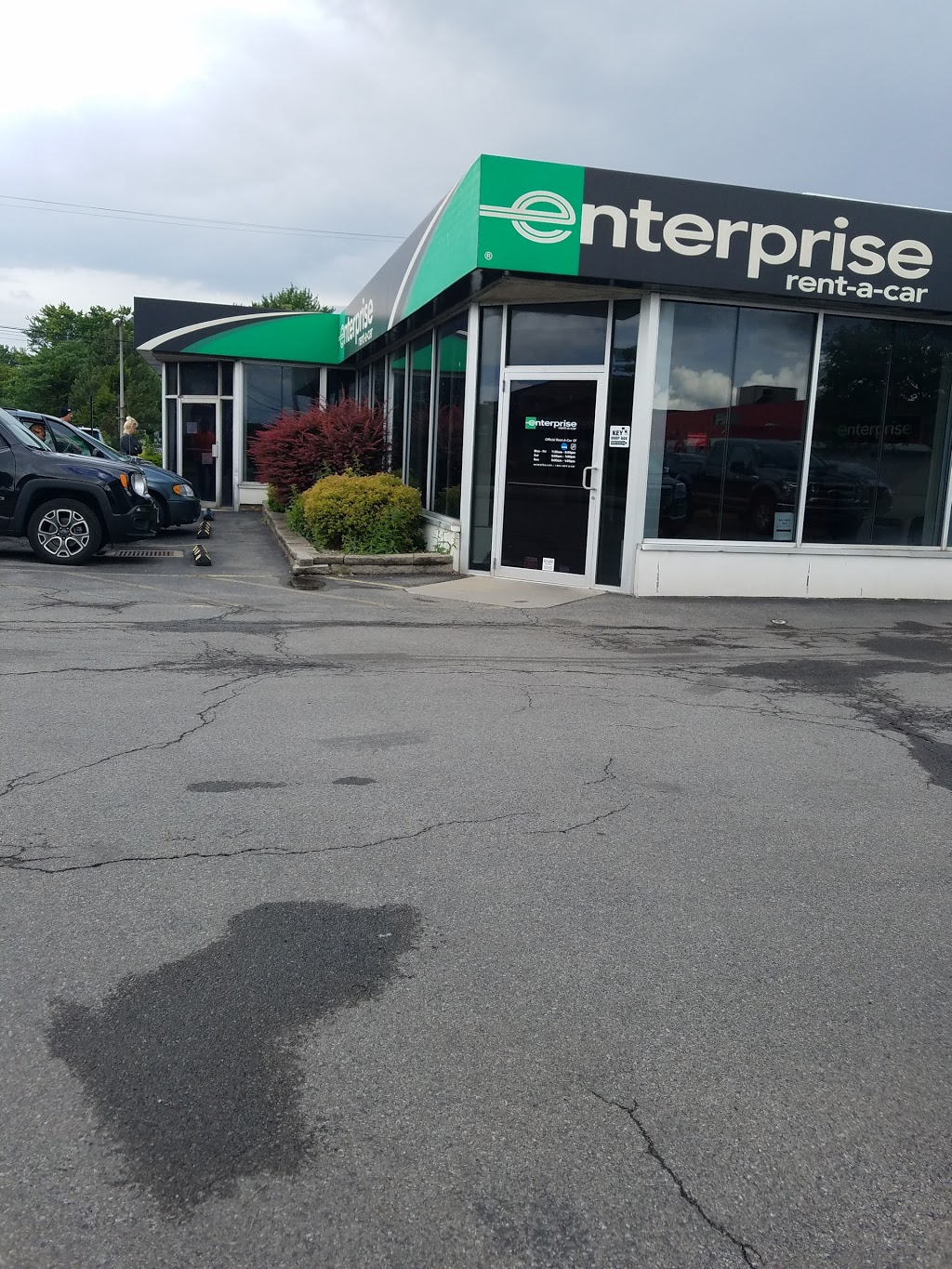 Enterprise Rent-A-Car | 3700 Genesee St, Cheektowaga, NY 14225, USA | Phone: (716) 565-5400
