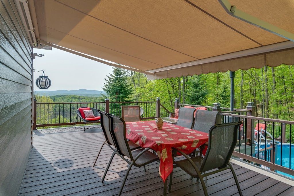 NATHALIE BRAULT | 115 Bd de Bromont suite 4, Bromont, QC J2L 2K7, Canada | Phone: (819) 346-4422