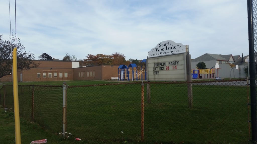 South Woodside School | 5 Everette St, Dartmouth, NS B2W 1G2, Canada | Phone: (902) 464-2090