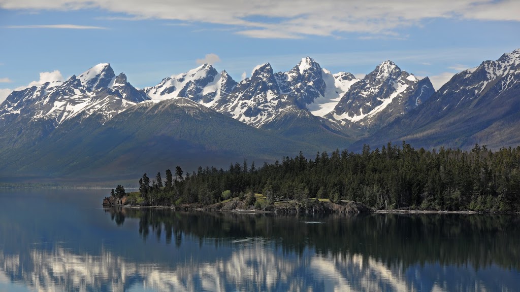 Nemiah Valley Lodge | 8160 Nemaiah Valley Rd, Nemaiah Valley, BC V0L 1X0, Canada | Phone: (778) 267-5222