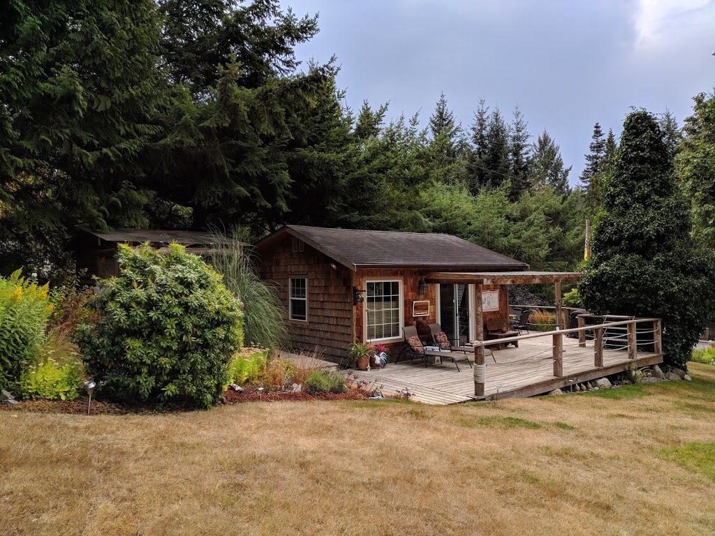 Stephens Creek Guesthouse B&B | 2920 Lower Rd, Roberts Creek, BC V0N 2W4, Canada | Phone: (604) 741-0622