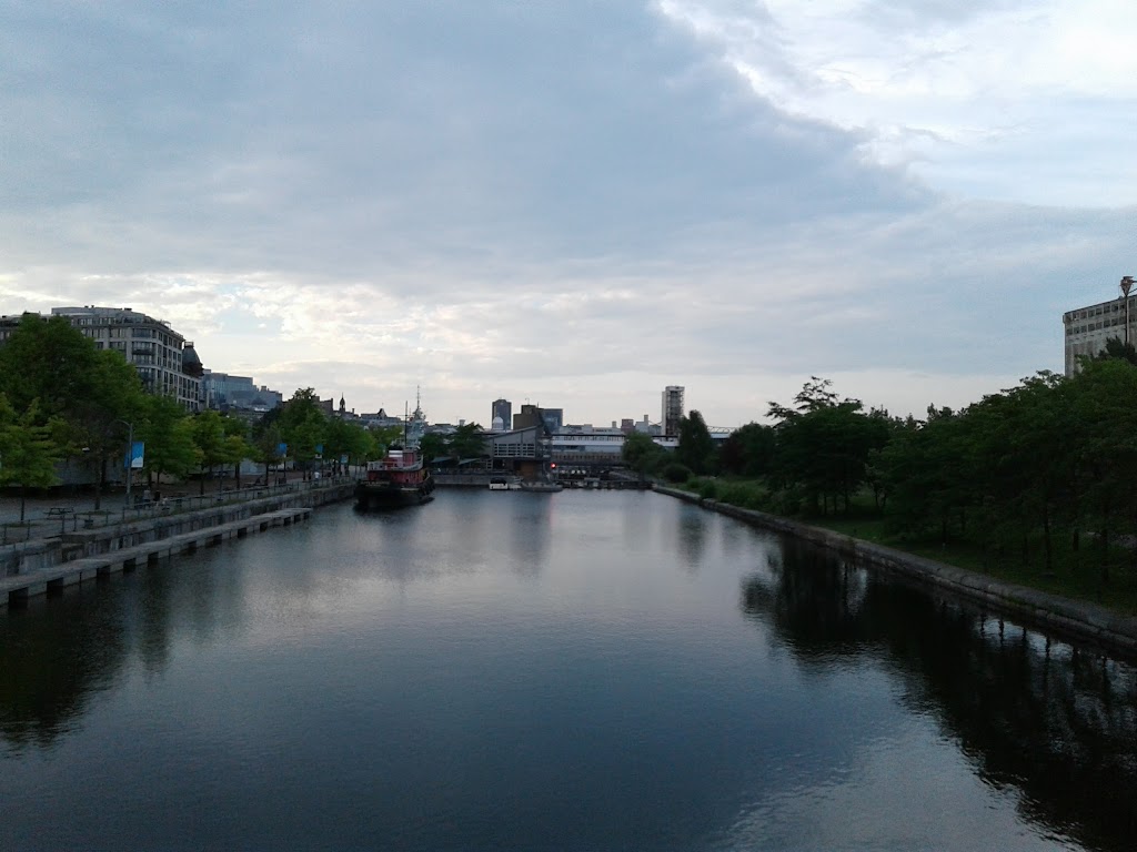 The Daniel McAllister Tug | R. de la Commune O, Montréal, QC H3C, Canada | Phone: (514) 436-5781