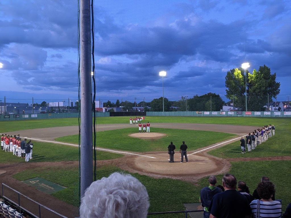 Stade De Baseball Napoleon | 715 Rue Maisonneuve, Granby, QC J2J 1P5, Canada | Phone: (450) 777-1315