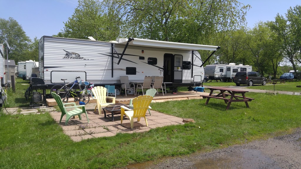 Scotts Family Campground | 8845 Lundys Ln, Niagara Falls, ON L2H 1H5, Canada | Phone: (905) 356-6988