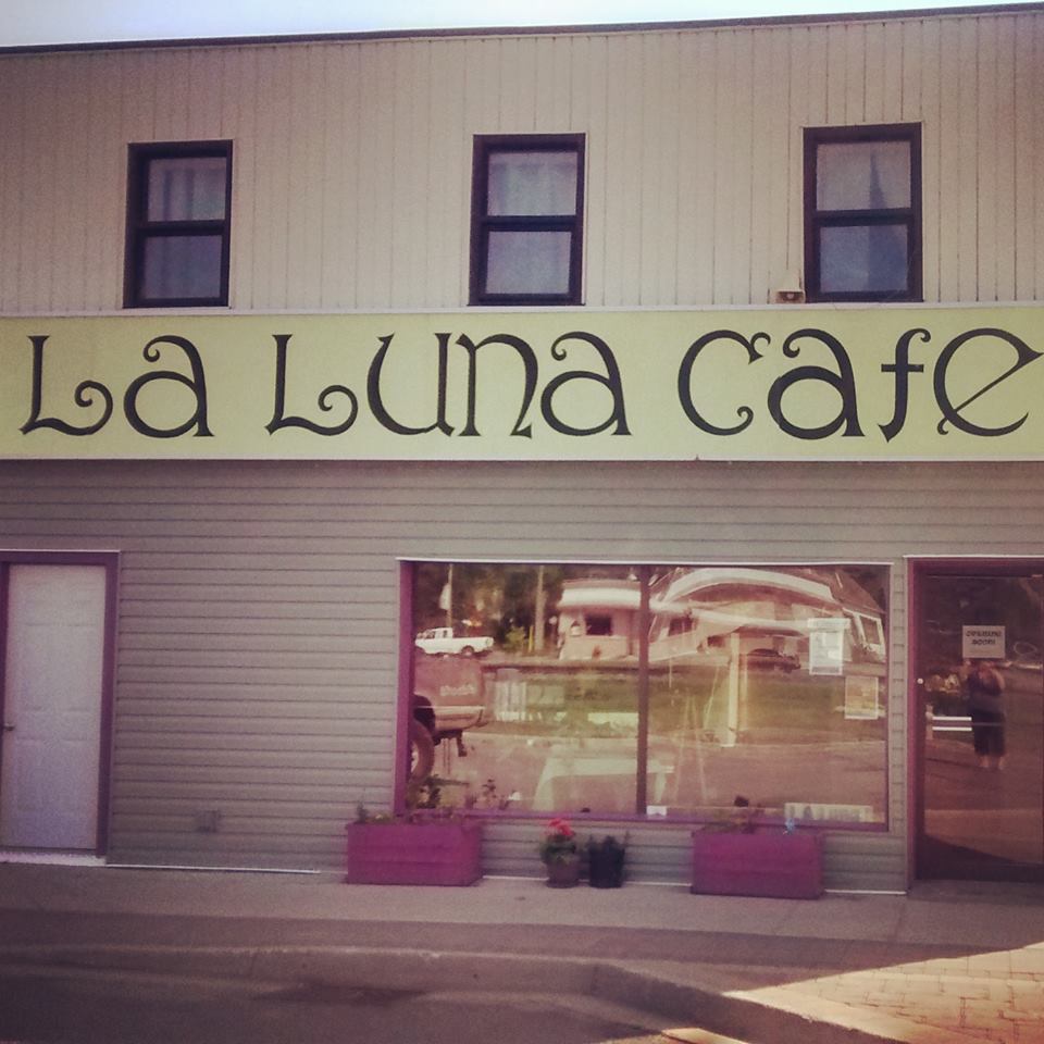 La Luna Cafe | 46 Front St, Nipigon, ON P0T 2J0, Canada | Phone: (807) 889-1537