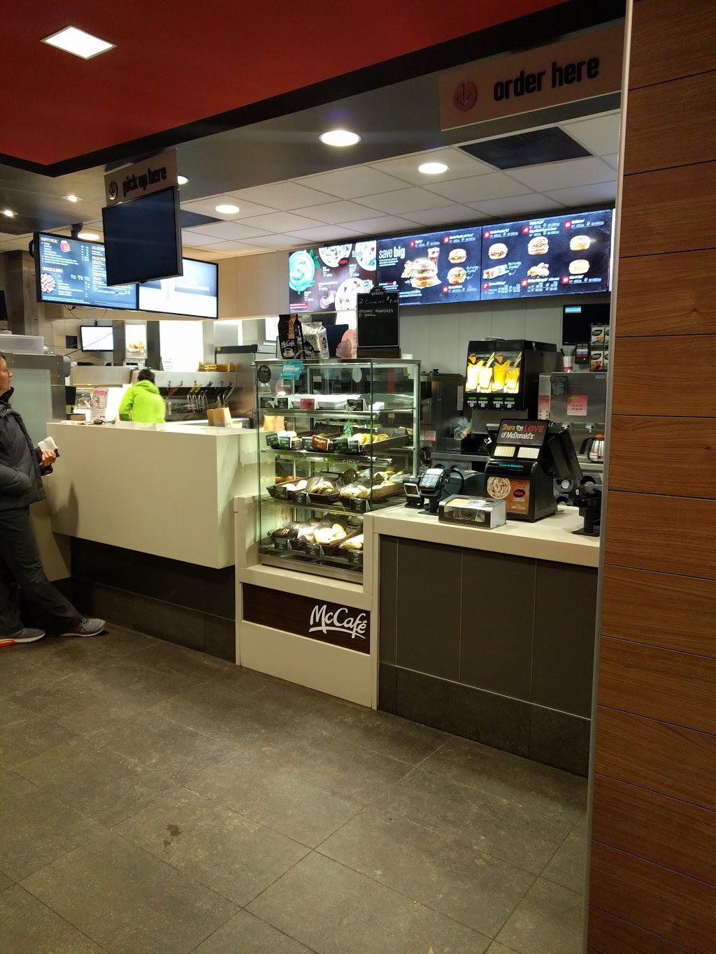 McDonalds | 3589 Bleams Rd, New Hamburg, ON N0B 2G0, Canada | Phone: (519) 662-1500