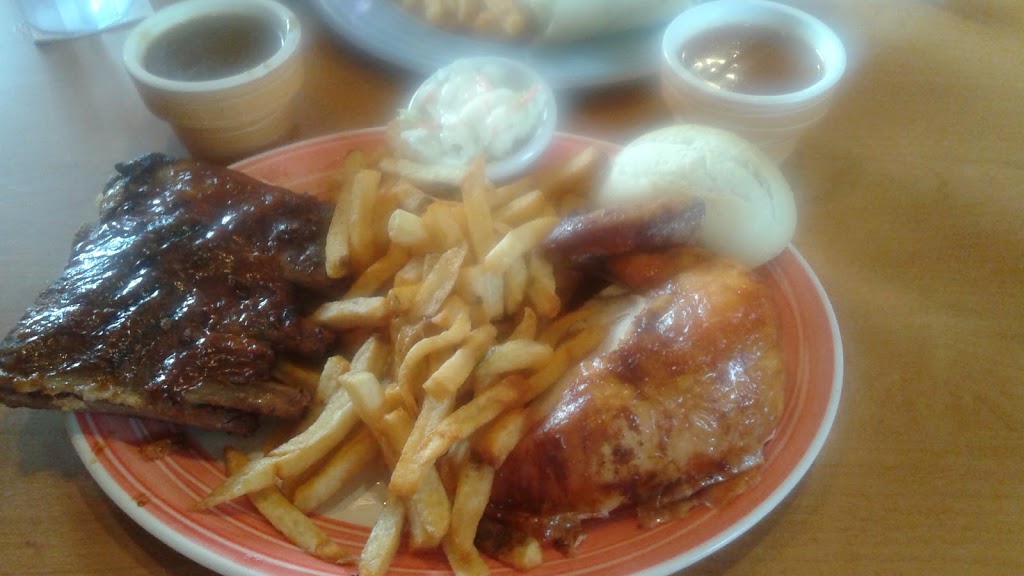 Swiss Chalet Rotisserie & Grill | 2990 Eglinton Ave E, Scarborough, ON M1J 2E4, Canada | Phone: (416) 438-3223