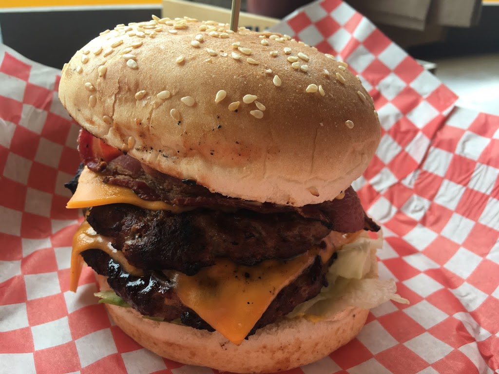 Great Burger Kitchen | 1056 Gerrard St E, Toronto, ON M4M 1Z8, Canada | Phone: (416) 778-0111