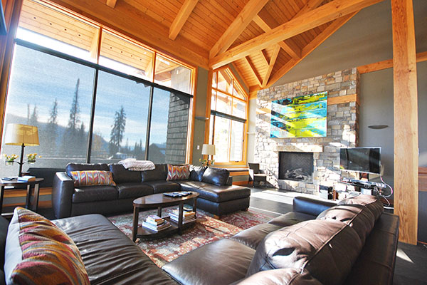 Moosehead Lodge | 4131 Douglas Court, Sun Peaks, BC V0E 5N0, Canada | Phone: (250) 578-6939