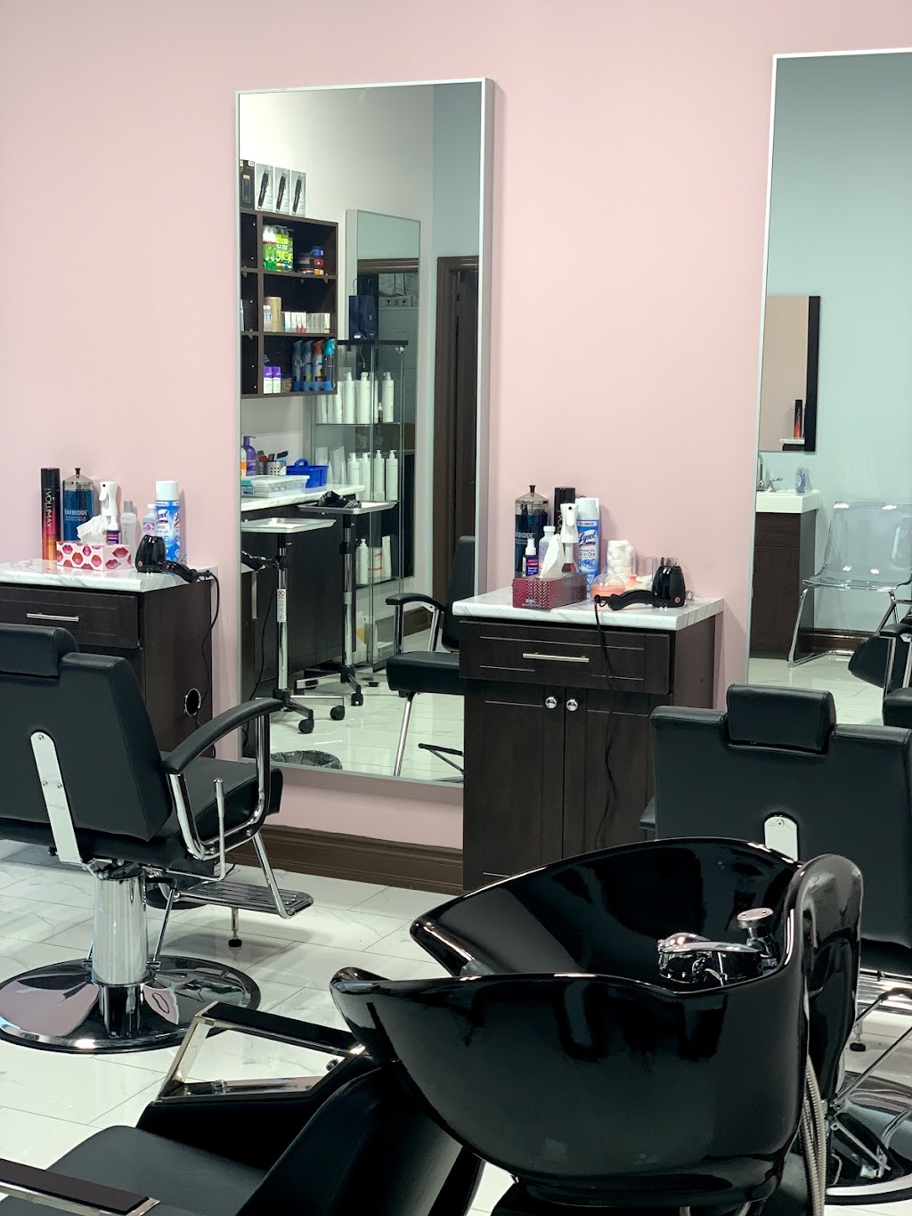 Gill hair salon | 9 Beaumaris Dr Unit 4, Brampton, ON L6T 5J6, Canada | Phone: (905) 789-6303