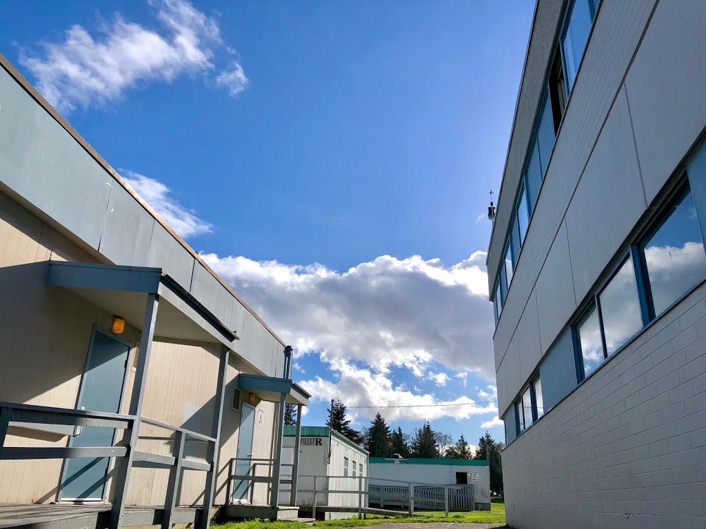 Reynolds Secondary School | 3963 Borden St, Victoria, BC V8P 3H9, Canada | Phone: (250) 479-1696