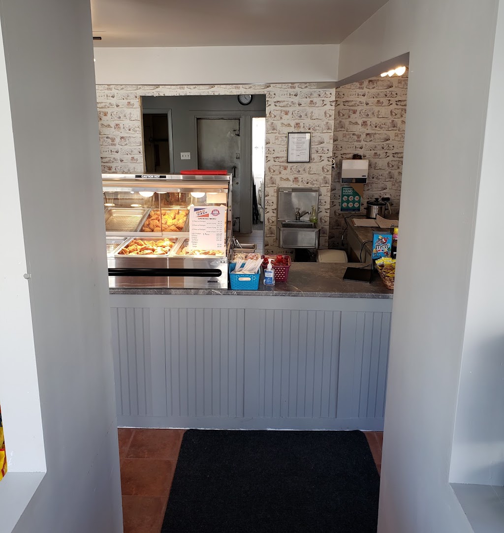 Snack Dash | 224 Gerrish St, Windsor, NS B0N 2T0, Canada | Phone: (902) 798-4015