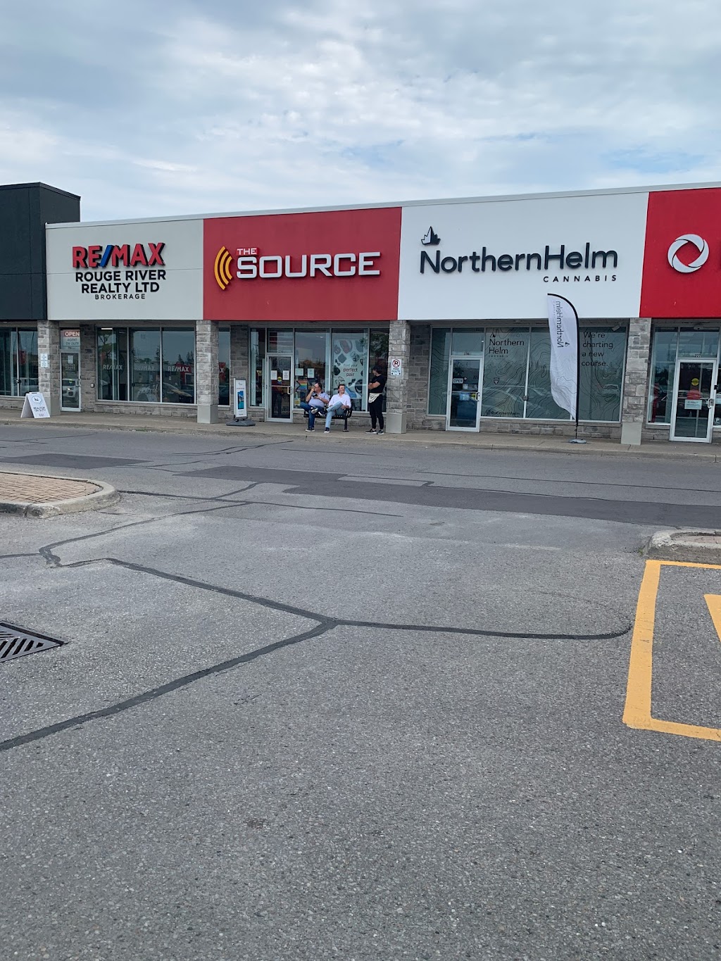 Northern Helm Cannabis Bowmanville | 2377 Durham Regional Hwy 2 Unit 226, Bowmanville, ON L1C 5A3, Canada | Phone: (289) 223-3100