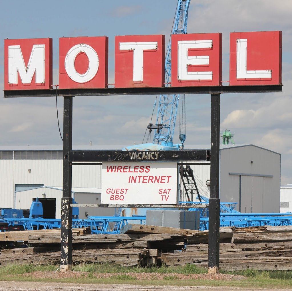 Motel 9 | AB-9, Beiseker, AB T0M 0G0, Canada | Phone: (403) 947-2555