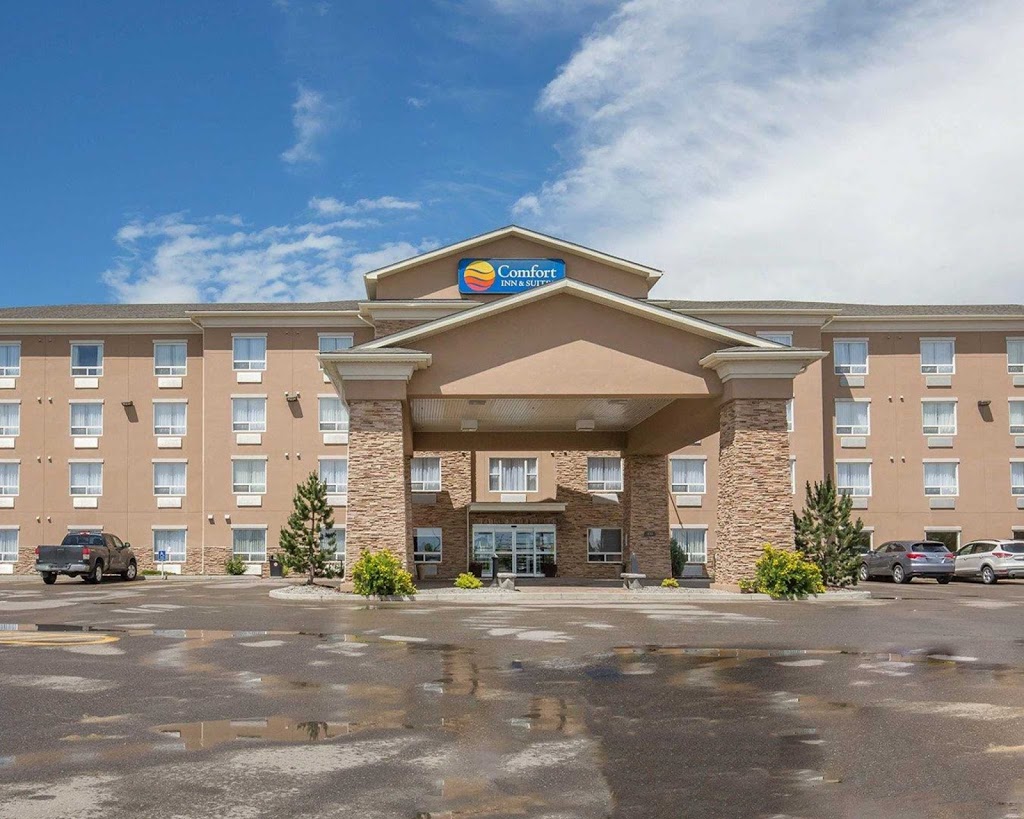 Comfort Inn & Suites | 133 Sierra Springs Dr SE, Airdrie, AB T4B 3G7, Canada | Phone: (403) 948-3411