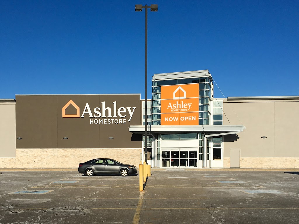Ashley HomeStore | 3050 Davidson Ct, Burlington, ON L7M 4M9, Canada | Phone: (905) 315-1700