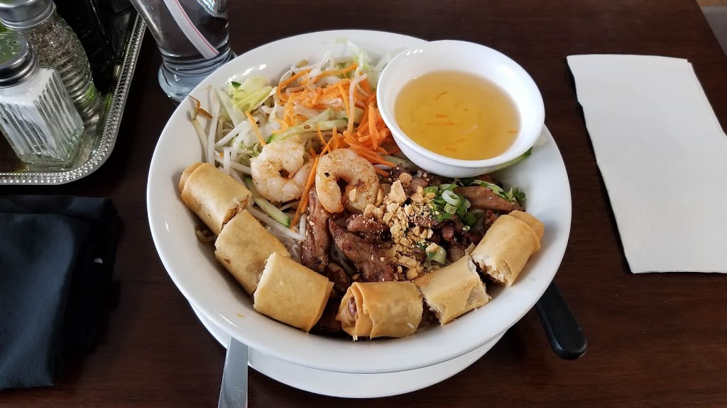 Pho Tasty | 18485 Stony Plain Rd, Edmonton, AB T5S 2X6, Canada | Phone: (780) 483-4888