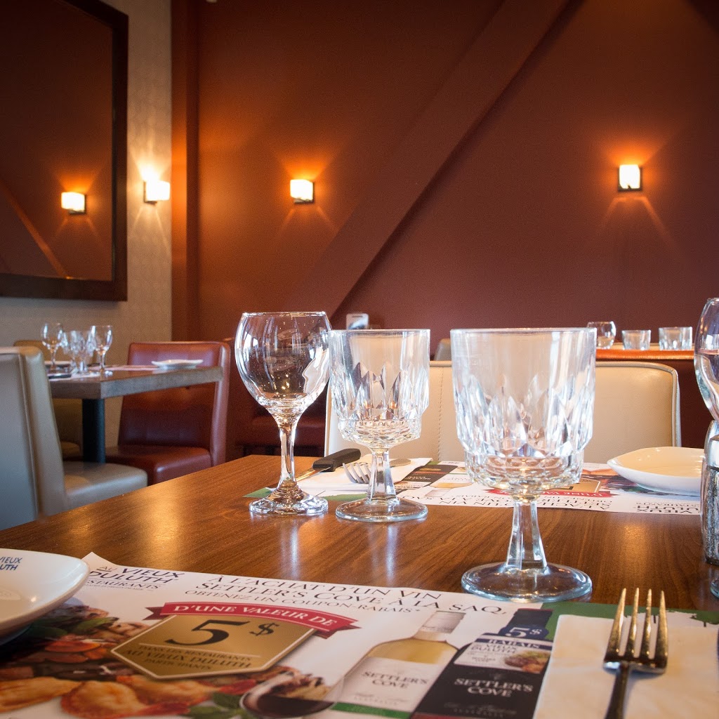 Restaurant Au Vieux Duluth | 3333 du Carrefour Promenades, Beauport, QC G1C 5R9, Canada | Phone: (418) 914-5591