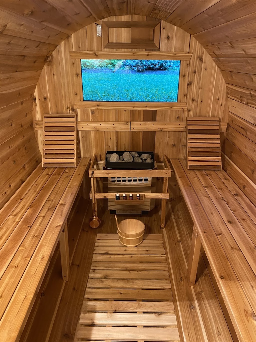 Nootka Saunas | 1101 Commercial Pl Unit 102, Squamish, BC V8B 1B5, Canada | Phone: (778) 652-3569