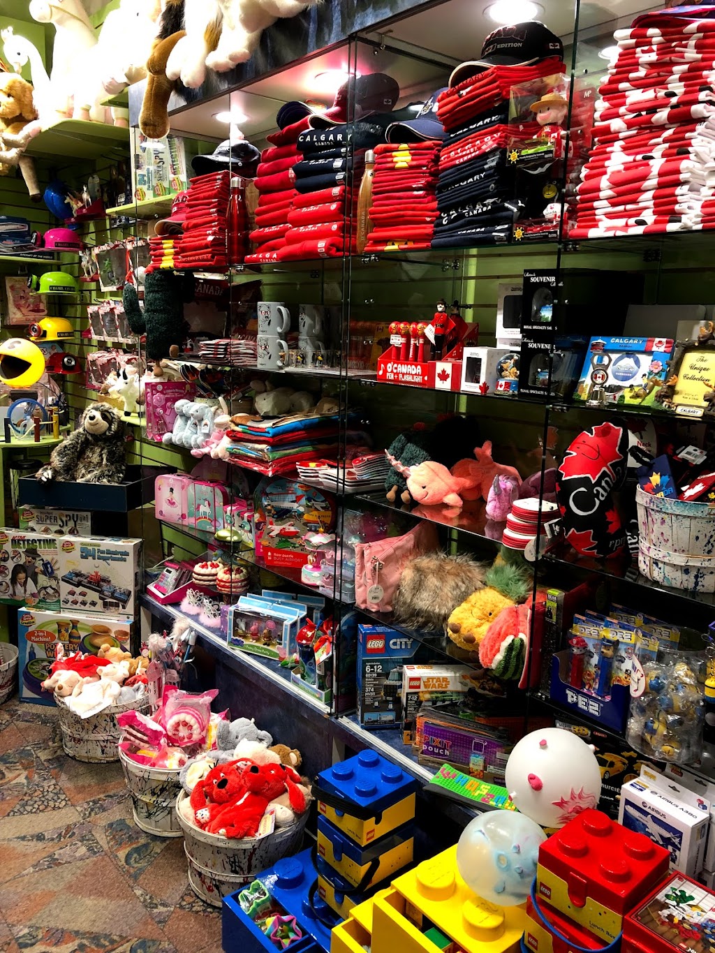 Whos Who In The Zoo Concourse A Store | 2000 Airport Rd NE #8101, Calgary, AB T2E 6W5, Canada | Phone: (403) 291-7037