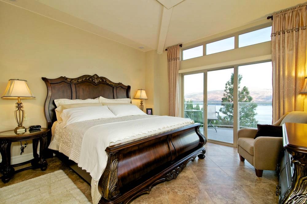 Lakeview Memories Boutique Bed and Breakfast | 1284 Timothy Pl, West Kelowna, BC V1Z 3N2, Canada | Phone: (250) 769-1077