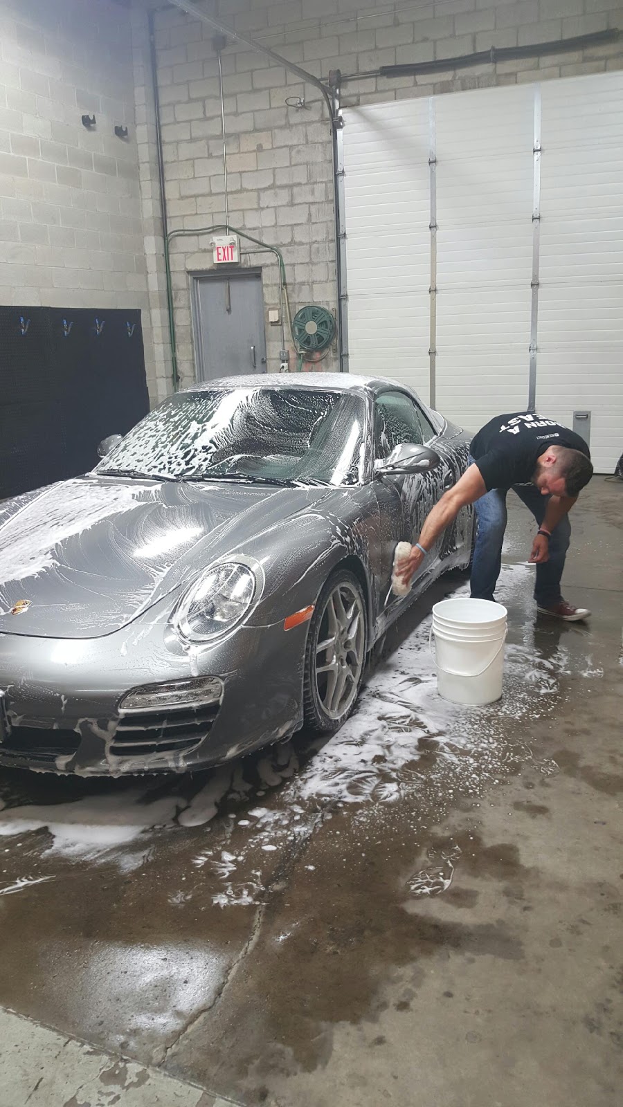 Full Body Auto Detailing Ltd | 201 Spinnaker Way Unit 9, Concord, ON L4K 4C6, Canada | Phone: (905) 660-3855