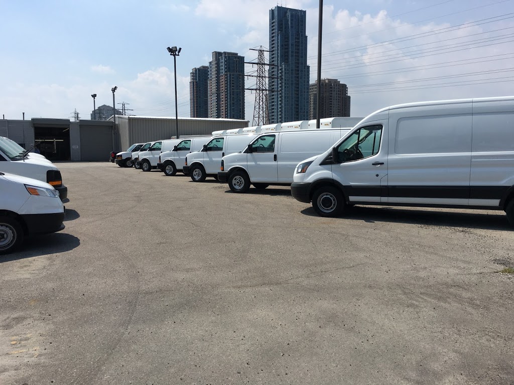 Humberview Commercial Trucks | 225C Dundas St E, Mississauga, ON L5A 1W8, Canada | Phone: (289) 203-4939