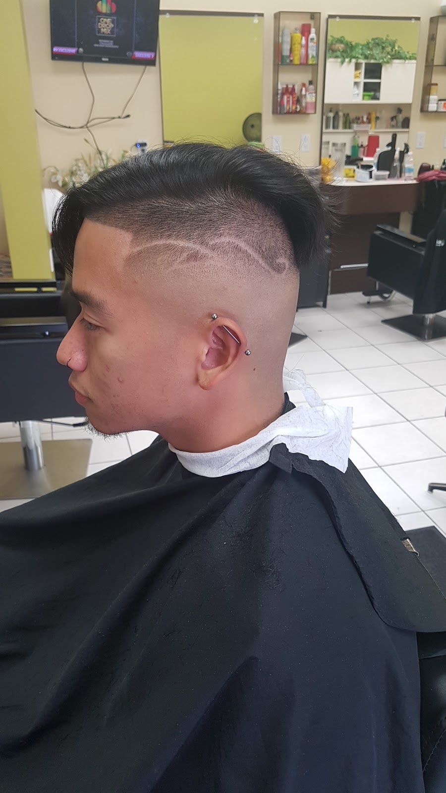 Kutta Kurlew Hair salon | 136 Orton Park Rd, Scarborough, ON M1G 3H1, Canada | Phone: (647) 778-4808