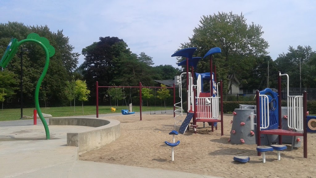 Dulwich Park | Avenue de Dulwich, Saint-Lambert, QC J4P 1E2, Canada | Phone: (450) 466-3890