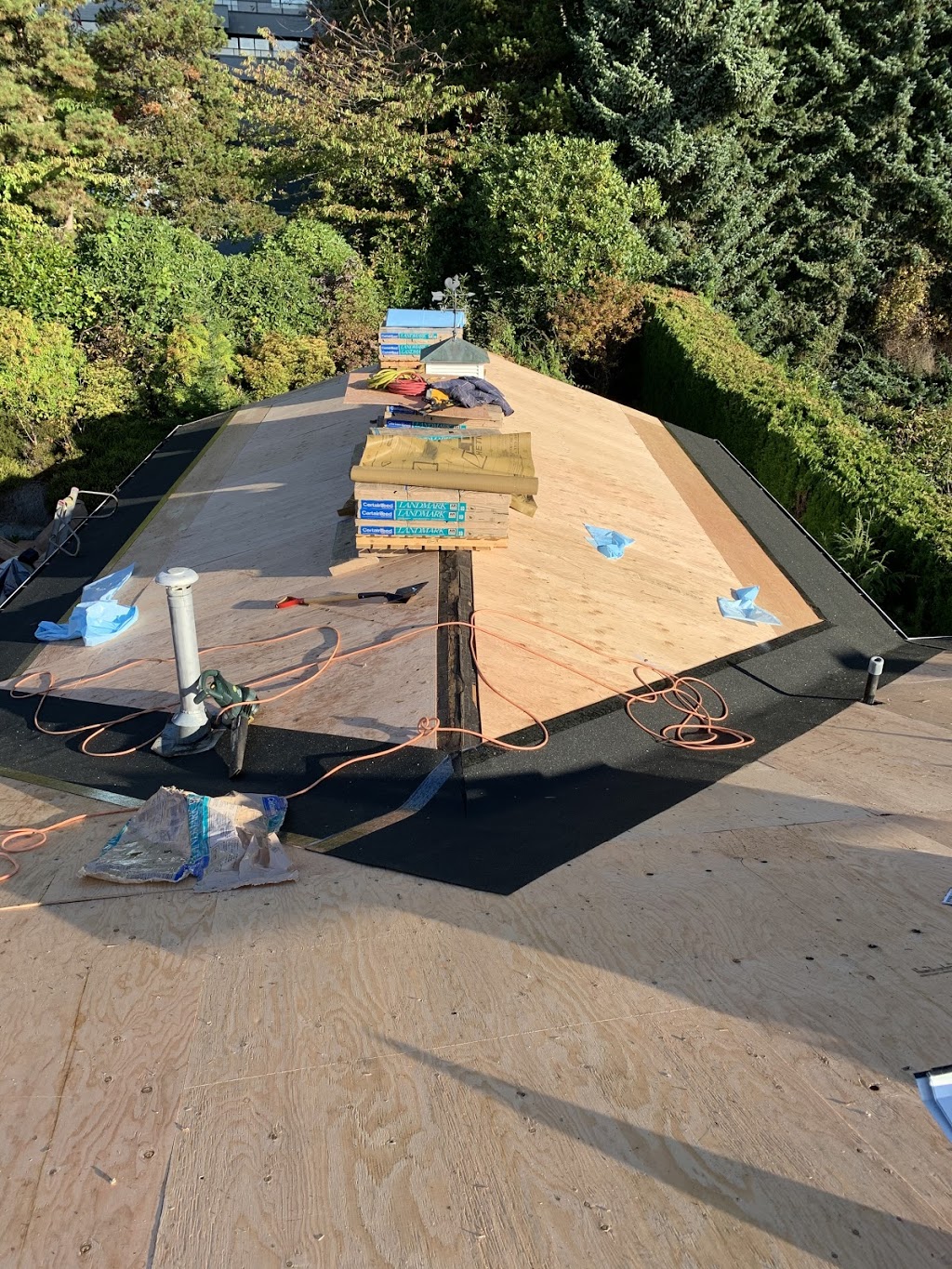 ShieldX Roofing & Repairs | 3076 Charles Ct, Abbotsford, BC V2T 2W4, Canada | Phone: (236) 888-3433