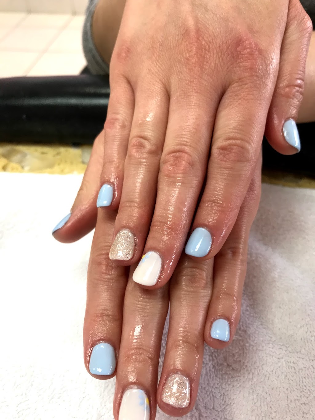 Stephanie nail Spa | 415 Guelph Line, Burlington, ON L7R 3L7, Canada | Phone: (905) 333-6614