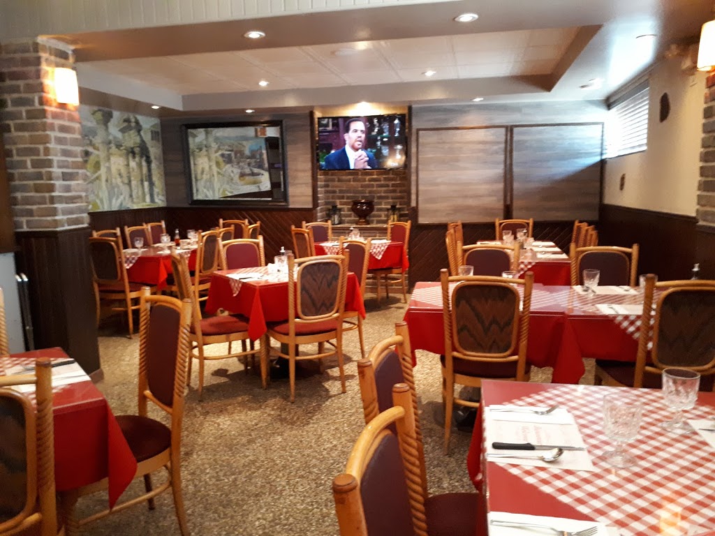 Mercuri Pizzeria | 121 Boulevard DAnjou, Châteauguay, QC J6K 1C4, Canada | Phone: (450) 691-3940