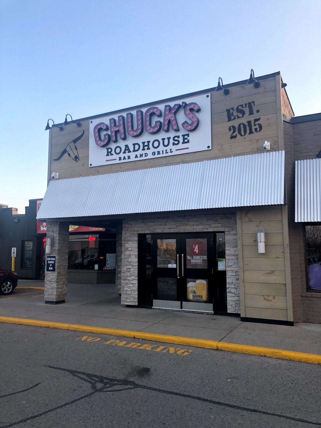 Chucks Roadhouse Bar & Grill | 666 Wonderland Rd N, London, ON N6H 4K9, Canada | Phone: (519) 601-5707