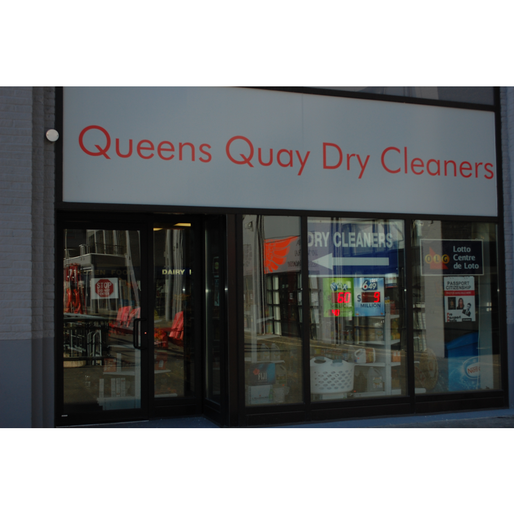 Queens Quay Convenience | 390 Queens Quay W, Toronto, ON M5V 3A6, Canada | Phone: (416) 591-6905