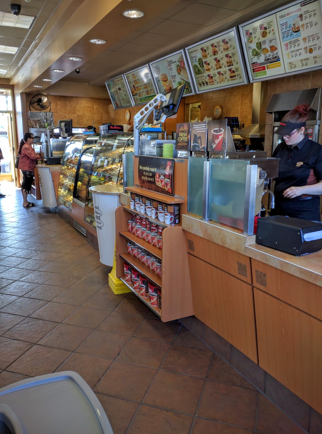 Tim Hortons | 132 Main St, Penetanguishene, ON L9M 1M3, Canada | Phone: (705) 549-4900