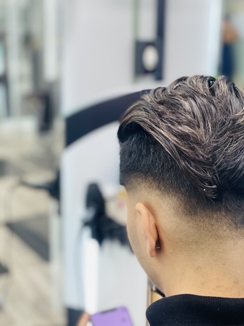 Supreme Cutz | 7228 192 St #103, Surrey, BC V4N 5Y4, Canada | Phone: (604) 553-1335