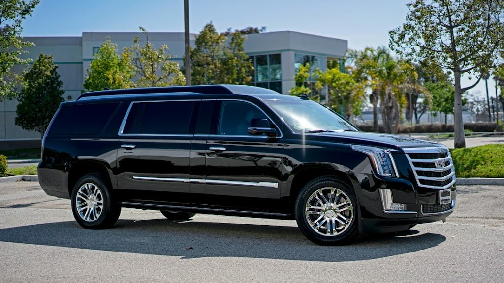 Premium Airport Taxi & limo service | 107 Bell Estate Rd, Scarborough, ON M1L 0A2, Canada | Phone: (647) 402-2414