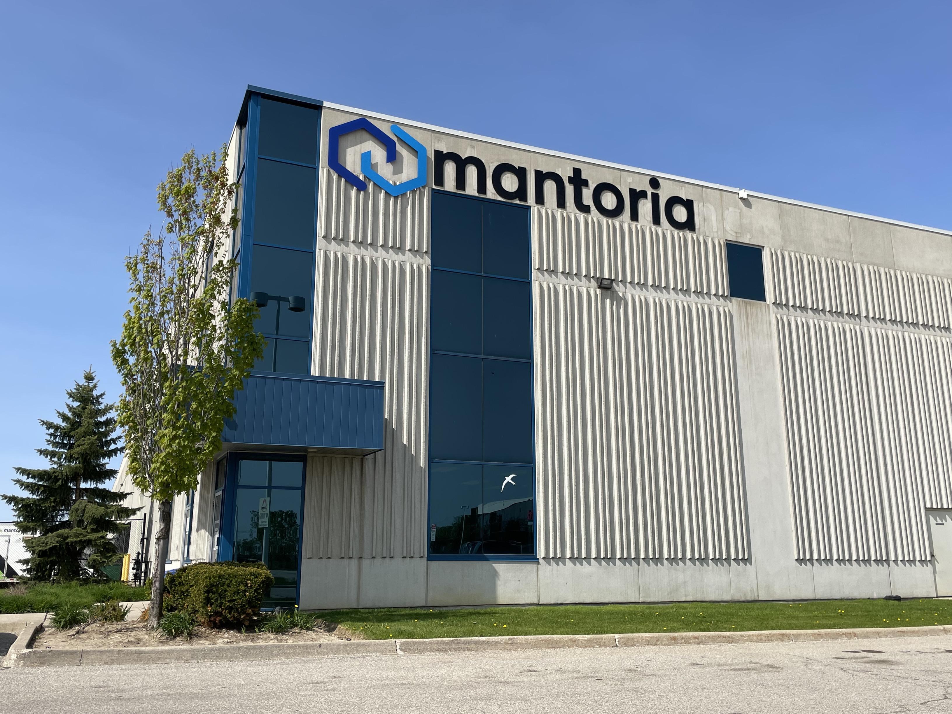 E-Commerce Fulfillment Logistics - Mantoria | 199 Longside Dr, Mississauga, ON L5W 1L8, Canada | Phone: (905) 267-3408