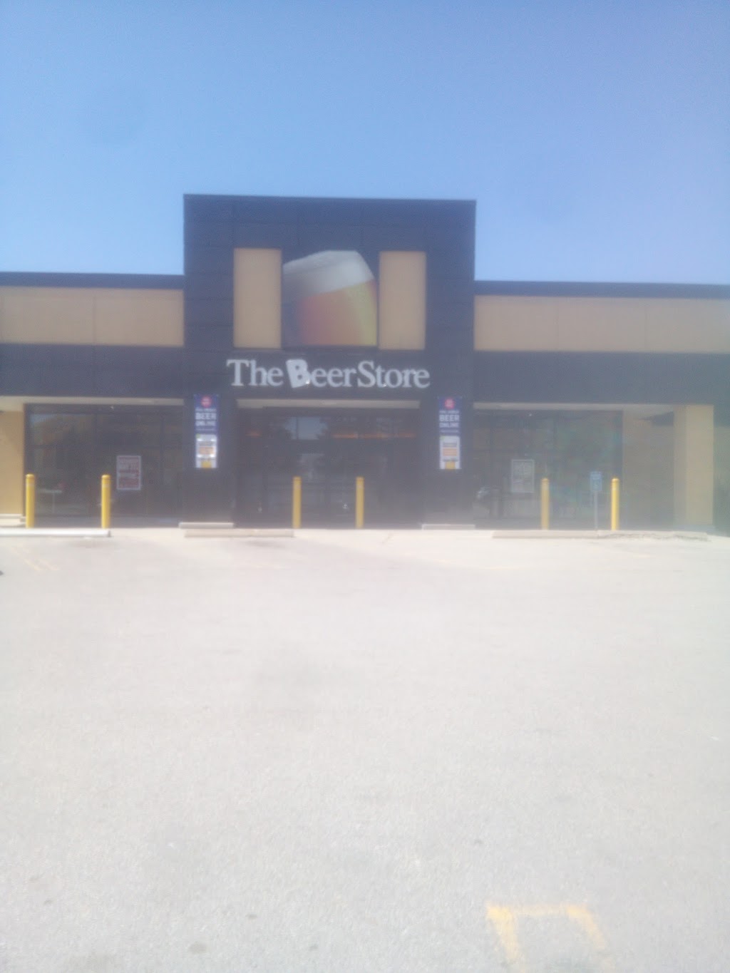 Beer Store | 710 Woolwich St, Guelph, ON N1H 3Z1, Canada | Phone: (519) 822-9480