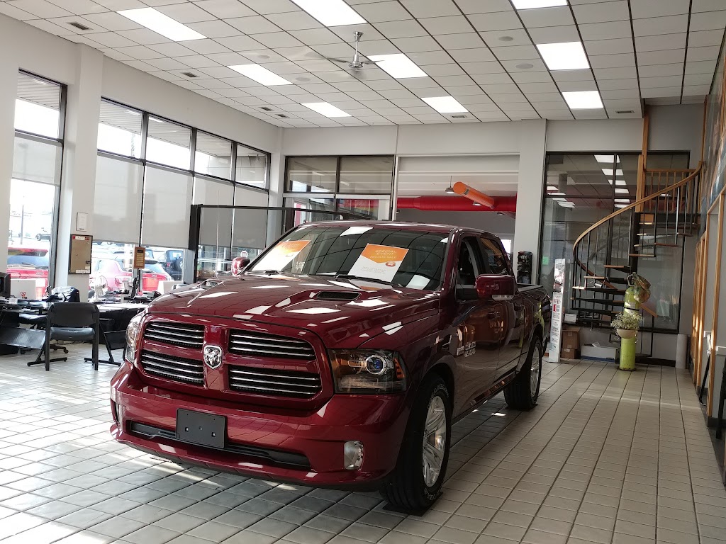 Jim Thompson Chrysler Dodge Jeep Ram Fiat | 805 Gardiners Rd, Kingston, ON K7M 7E6, Canada | Phone: (833) 560-1337