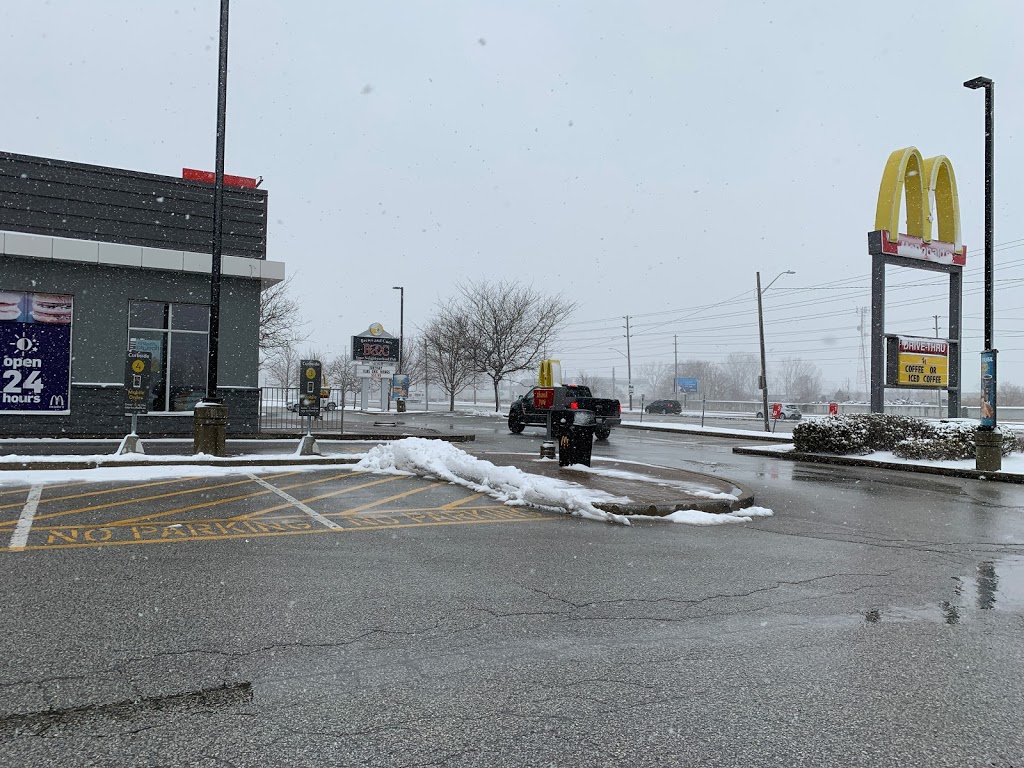 McDonalds | 5631 Ojibway Pkwy, Windsor, ON N9C 3Y4, Canada | Phone: (519) 250-5311