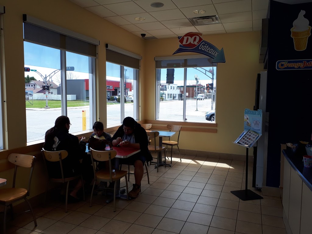 Dairy Queen (Treat) | 115 Rue Fusey, Trois-Rivières, QC G8T 2V6, Canada | Phone: (819) 376-8841